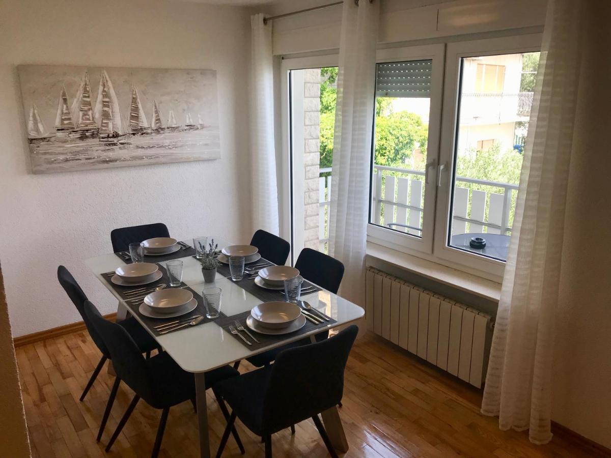 Holiday Apartment Lavanda Sumpetar Jesenice  Exterior photo